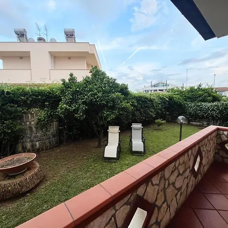 Jolie Maison Sabaudia