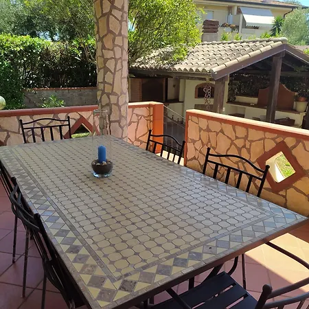 Jolie Maison *